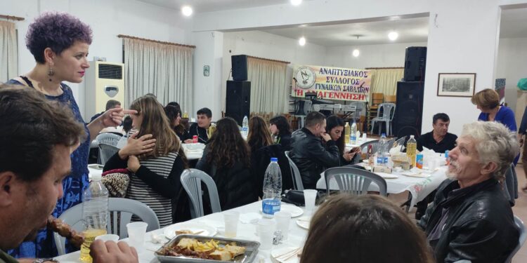 Ο τομέας Πολιτισμού της Περιφέρειας Δυτικής Ελλάδας καλωσόρισε τα Χριστούγεννα στα Σαβάλια με δημοτική και λαϊκή μουσική