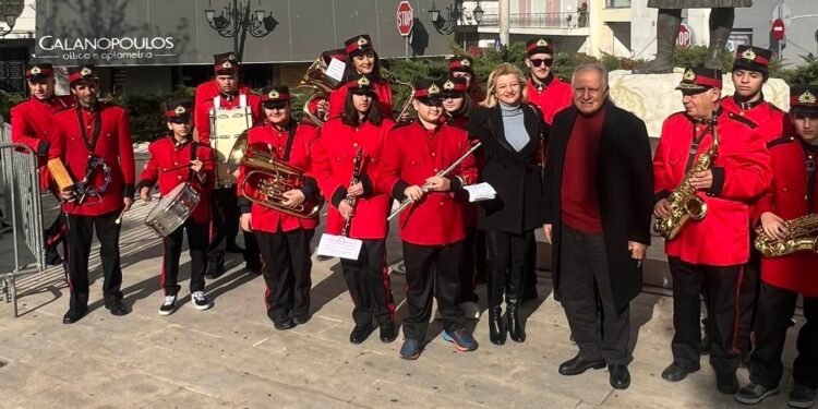 ΔΙΟΝΥΣΙΑ ΑΥΓΕΡΙΝΟΠΟΥΛΟΥ: Επισκέψεις αγάπης στο Άσυλο Αναπήρων – Γηροκομείο «Παναγία η Καθολική» και στο Γηροκομείο Πύργου