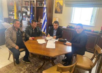 ΔΗΜΟΣ ΠΥΡΓΟΥ: Ο Δήμαρχος Πύργου υπέγραψε σύμβαση για έργα σε Μυρτιά, Λαμπέτι και Αμπελώνα