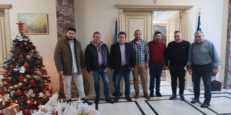 Δωρεά τροφίμων στον Δήμο Πύργου από την Τ.Ο. ΠΑΣΟΚ-ΚΙΝΑΛ