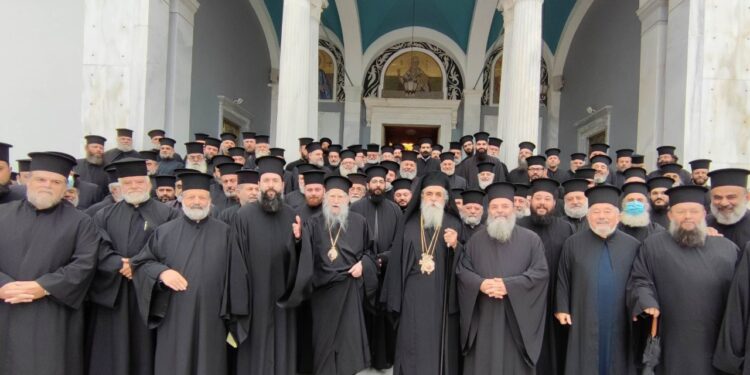 Α΄ Γενική Ιερατική Σύναξη του νέου Μητροπολίτου Ηλείας κ. Ωλένης κ.κ. Αθανασίου στον Πύργο (φωτος)