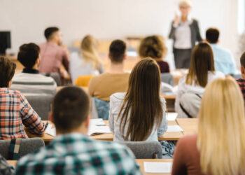 ΔΗΜΟΣ ΑΡΧΑΙΑΣ ΟΛΥΜΠΙΑΣ: Βραβεύει τους επιτυχόντες σε ανώτατες και ανώτερες Σχολές