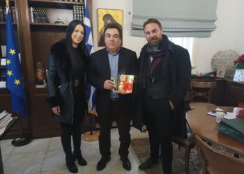 Ευχές και δώρα από το ΚΔΑΠμεα «Ηλίανθος» προς τον Δήμο Πύργου