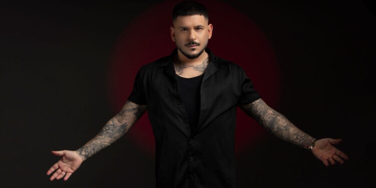 ΔΗΜΟΣ ΗΛΙΔΑΣ: Σήμερα η μεγάλη συναυλία στην εκδήλωση φωταγώγησης του Χριστουγεννιάτικου Δέντρου με τον Stan Αντιπαριώτη