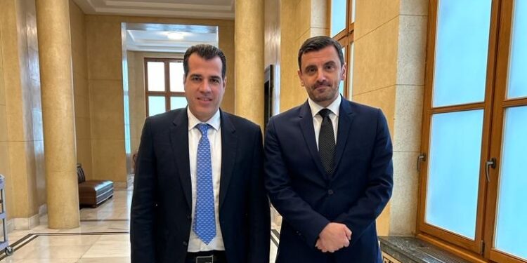 ΑΝΔΡΕΑΣ ΝΙΚΟΛΑΚΟΠΟΥΛΟΣ: “Αναβαθμίζονται κτιριακά τα Κέντρα Υγείας της Ηλείας με 7,5 εκ. ευρώ!”