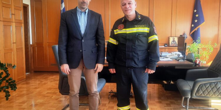 Συνάντηση Αντιπεριφερειάρχη Π.Ε. Ηλείας Β. Γιαννόπουλου με τον Διοικητή Πυροσβεστικών Υπηρεσιών Ηλείας Β. Σολδάτο