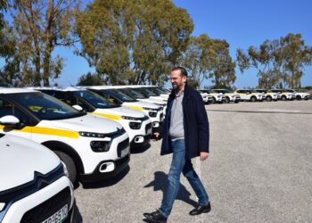 Είκοσι νέα οχήματα παρέλαβε η Περιφέρεια Δυτικής Ελλάδας