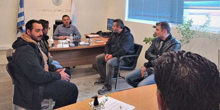 “Άμεσα κίνητρα και μέτρα που θα τονώσουν τον κλάδο της μελισσοκομίας στη Δυτική Ελλάδα”