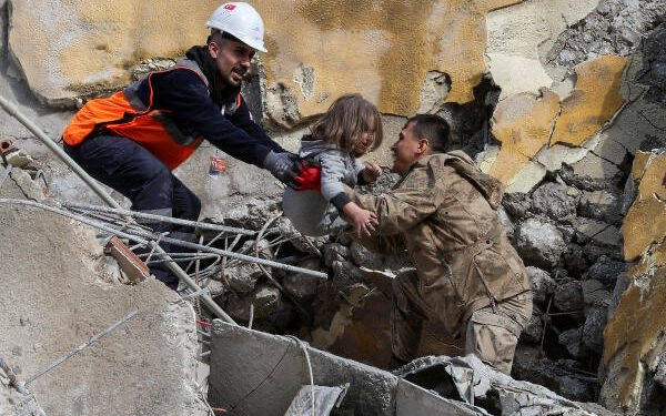 ΔΗΜΟΣ ΑΝΔΡΑΒΙΔΑΣ – ΚΥΛΛΗΝΗΣ: Ανθρωπιστική βοήθεια για τους σεισμόπληκτους Τουρκίας- Συρίας