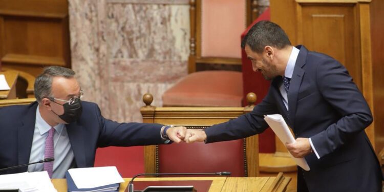 ΑΝΔΡΕΑΣ ΝΙΚΟΛΑΚΟΠΟΥΛΟΣ: “Φρένο σε καταχρηστικές συμπεριφορές κατά δανειοληπτών”