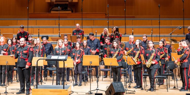 ΦΙΛΑΡΜΟΝΙΚΗ ΛΕΧΑΙΝΩΝ “ΟΡΦΕΥΣ”: Κόβει την πίτα!