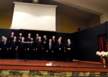 ΠΟΛΙΤΙΣΤΙΚΟΣ ΣΥΛΛΟΓΟΣ ΤΡΑΠΕΖΙΚΩΝ ΗΛΕΙΑΣ: Μάγεψε η Χορωδιακή βραδιά (φωτος)