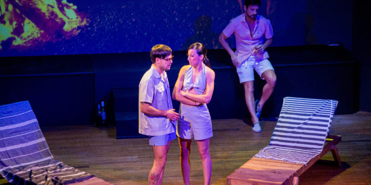 ΟΜΑΔΑ ΘΕΑΤΡΟΥ “ΠΡΟΣΚΗΝΙΟ”: Με επιτυχία η πρεμιέρα “Ο Ταλαντούχος κύριος Ρίπλεϋ”