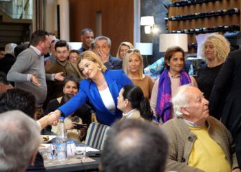 ΔΙΟΝΥΣΙΑ ΑΥΓΕΡΙΝΟΠΟΥΛΟΥ: “Ηλεία-Αχαΐα: Κοινοί δρόμοι ανάπτυξης”
