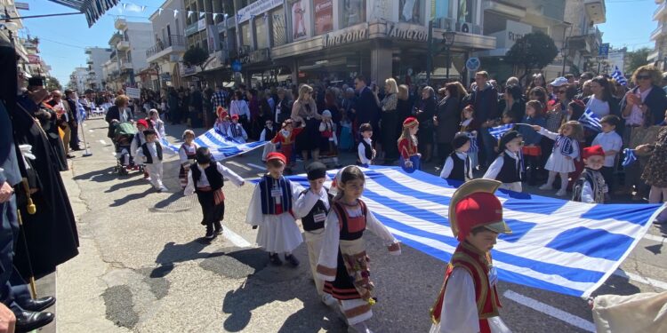 ΔΗΜΟΣ ΗΛΙΔΑΣ: Λαμπρός ο εορτασμός στην Αμαλιάδα (φωτος)