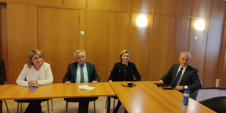 ΔΙΟΝΥΣΙΑ ΑΥΓΕΡΙΝΟΠΟΥΛΟΥ: Παρέμβαση στην σύσκεψη με τον ΥπΑΑΤ, κ. Γεωργαντά, για την σταφίδα