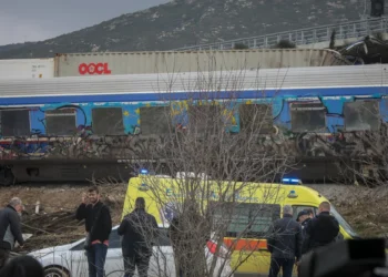 Τέμπη: 44 οι νεκροί, εκτιμήσεις ότι θα ξεπεράσουν τους 50