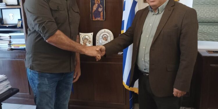 Με τον Δήμαρχο Πύργου Παν. Αντωνακόπουλο ο Θοδωρής Μπάλλας