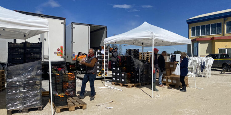 ΔΗΜΟΣ ΑΝΔΡΑΒΙΔΑΣ – ΚΥΛΛΗΝΗΣ: Πραγματοποιήθηκε η διαδικασία διανομής τροφίμων για δικαιούχους ΤΕΒΑ