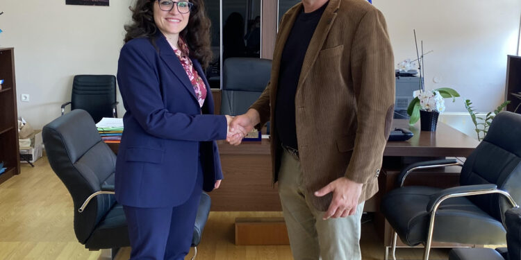 ΔΗΜΟΣ ΑΝΔΡΑΒΙΔΑΣ – ΚΥΛΛΗΝΗΣ: Η δικηγόρος παρ’ Αρείω Πάγω Μαρία Μπακογιάννη στη Νομική Υπηρεσία του Δήμου