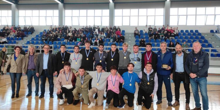 Τελετή βράβευσης των μαθητών της ομάδας ποδοσφαίρου του ΓΕΛ Ζαχάρως