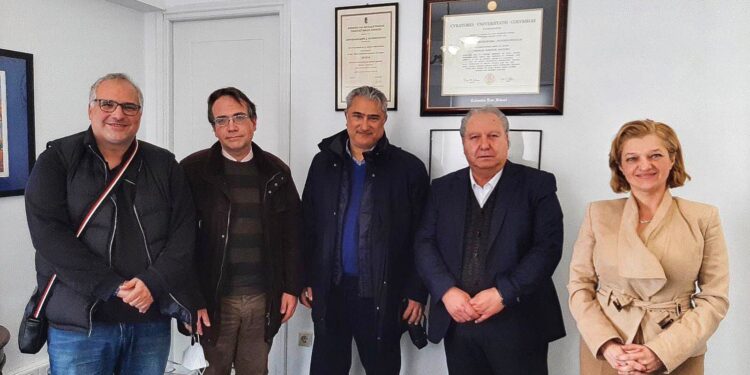 ΔΙΟΝΥΣΙΑ ΑΥΓΕΡΙΝΟΠΟΥΛΟΥ: Συνάντηση με εκπροσώπους του Ιατρικού Συλλόγου Ηλείας