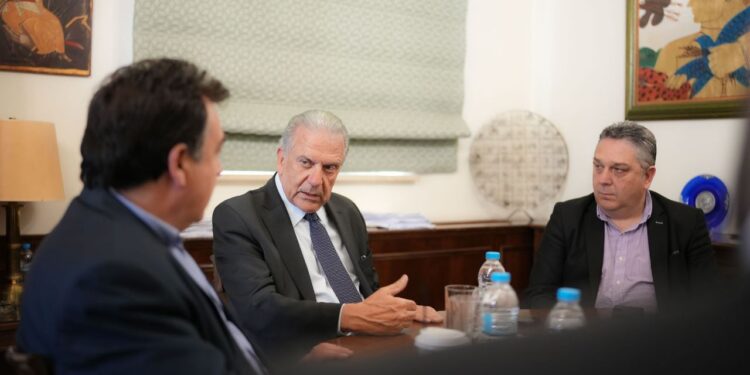 ΔΗΜΗΤΡΗΣ ΑΒΡΑΜΟΠΟΥΛΟΣ: Συνάντηση με το Δήμαρχο Πύργου κ. Παναγιώτη Αντωνακόπουλο