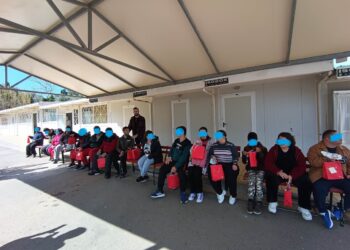 ΚΔΑΠ μεΑ ΗΛΙΑΝΘΟΣ: Διανομή Πασχαλινών Δώρων στα Ειδικά Σχολεία Ν. Ηλείας (φωτος)