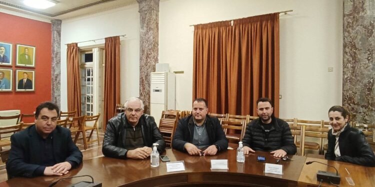 Στις 13 Μαΐου με ανοιχτά καταστήματα η μεγάλη γιορτή των λουλουδιών
