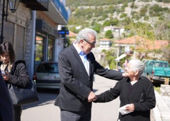 ΔΗΜΗΤΡΗΣ ΑΒΡΑΜΟΠΟΥΛΟΣ: Θερμή υποδοχή από τους κατοίκους της Ανδρίτσαινας
