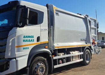 Νέα απορριμματοφόρα και κάδοι στον Δήμο Ήλιδας