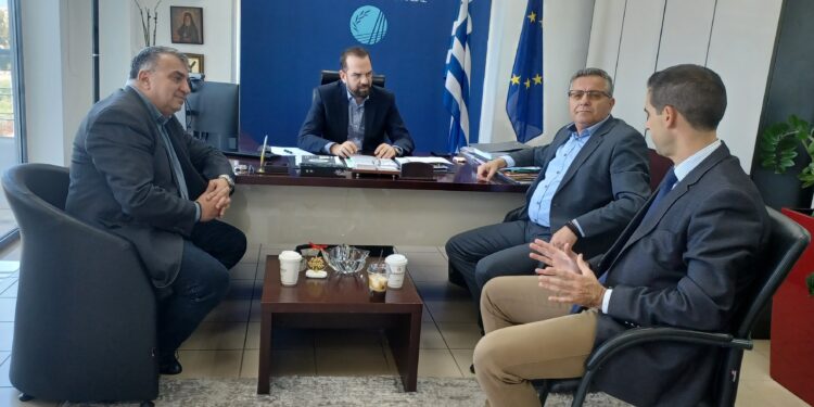 ΔΗΜΟΣ ΠΗΝΕΙΟΥ: Συνάντηση Μαρίνου με Φαρμάκη  και Β. Γιαννόπουλο