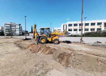 Σε εξέλιξη οι εργασίες στο Αθλητικό Κέντρο της  Αγίας Βαρβάρας