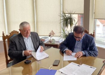 ΔΗΜΟΣ ΖΑΧΑΡΩΣ: Τη σύμβαση για κατασκευή ποδηλατόδρομου στη Ζαχάρω υπέγραψε ο Δήμαρχος Κώστας Αλεξανδρόπουλος