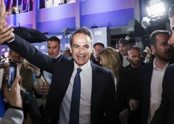 Σαρωτική νίκη ΝΔ-Μητσοτάκη
