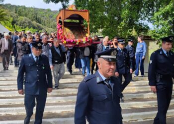 Περίλαμπρη η εορτή της Παρόδου των Ιερών Λειψάνων του Αγίου Νικολάου στα Σπάτα Αχαΐας (φωτος)