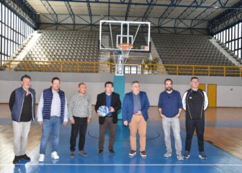 ΔΗΜΟΣ ΠΥΡΓΟΥ: Τοποθετήθηκαν οι νέες μπασκέτες στο ανακαινισμένο Κλειστό Γυμναστήριο Πύργου “Γ.Βασιλακόπουλος”