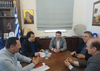ΔΗΜΟΣ ΠΥΡΓΟΥ: Συνάντηση Δημάρχου Πύργου Παν. Αντωνακόπουλου με τον υποψήφιο βουλευτή Ηλείας Κωνσταντίνο Τσεριώνη