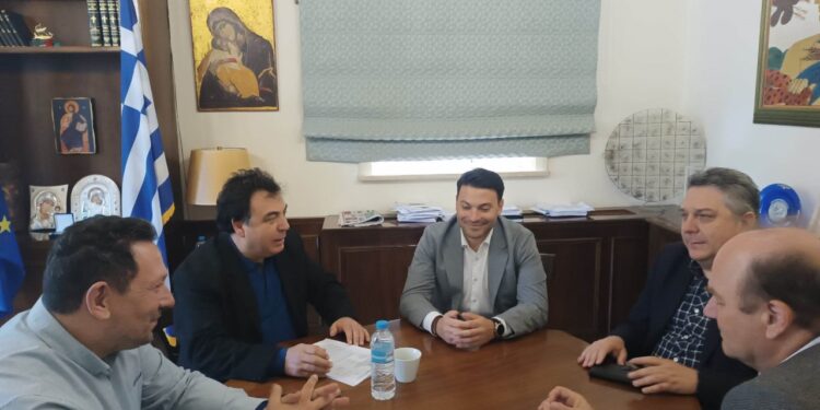 ΔΗΜΟΣ ΠΥΡΓΟΥ: Συνάντηση Δημάρχου Πύργου Παν. Αντωνακόπουλου με τον υποψήφιο βουλευτή Ηλείας Κωνσταντίνο Τσεριώνη