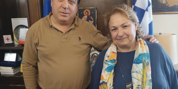 ΔΗΜΟΣ ΠΥΡΓΟΥ: Συνάντηση Δημάρχου Παν. Αντωνακόπουλου με την υποψήφια βουλευτή Ηλείας Βικτωρία Βασιλοπούλου