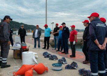 Εκπαίδευση της Ομάδας Αντιμετώπισης Θαλάσσιας Ρύπανσης του Δημοτικού Λιμενικού Ταμείου Πύργου στο Λιμένα Κατακόλου
