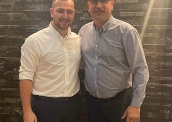 Ο Χρήστος Χατζήπαπας στο πλευρό του Γιάννη Λέντζα!