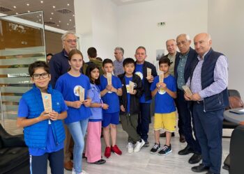 Ο Δήμαρχος Ήλιδας τίμησε μαθητές και εκπαιδευτικούς (φωτος)