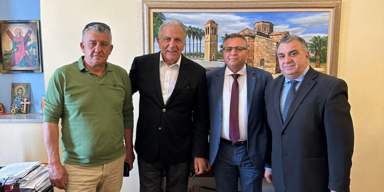 Ο Δημήτρης Αβραμόπουλος στο Δήμο Πηνειού