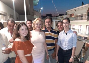 ΔΙΟΝΥΣΙΑ ΑΥΓΕΡΙΝΟΠΟΥΛΟΥ: Συνάντηση φίλων και υποστηρικτών στο πολιτικό γραφείο της Αμαλιάδας