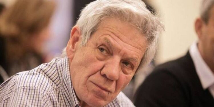 ΜΑΚΗΣ ΜΠΑΛΑΟΥΡΑΣ: “Η διεκδίκηση του καθαρισμού του Κυλλήνιου Κόλπου ανεβάζει ταχύτητες”