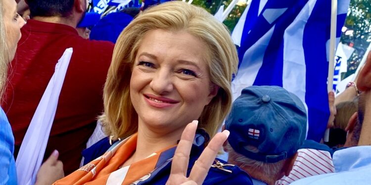 ΔΙΟΝΥΣΙΑ ΑΥΓΕΡΙΝΟΠΟΥΛΟΥ: “Συνεχίζουμε μαζί, σταθερά, τολμηρά, μπροστά, τις μεγάλες τομές για μια ισχυρή Ελλάδα, για μια Ηλεία βιωσίμου αναπτύξεως”