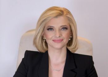 ΔΙΟΝΥΣΙΑ ΑΥΓΕΡΙΝΟΠΟΥΛΟΥ: “Ζούμε σε αρμονία με τη φύση”
