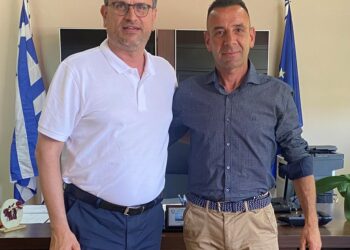 Ο Σπύρος Κωστόπουλος στο πλευρό του Γιάννη Λέντζα