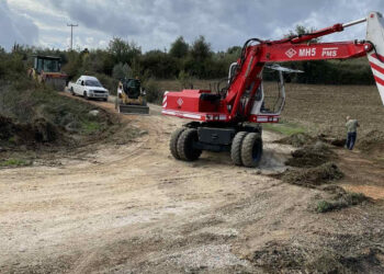 Ξεκίνησε το έργο αποκατάστασης οδικού δικτύου πυρόπληκτων περιοχών Δήμου Ανδραβίδας – Κυλλήνης